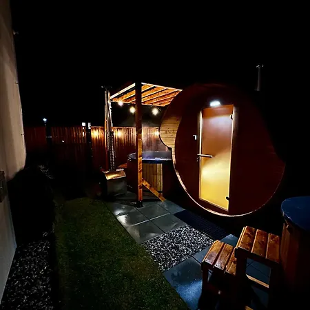 Apartament Pod Wzgorzem Z Sauna, Jacuzzi I Basenem Kudowa Zdroj Exterior photo