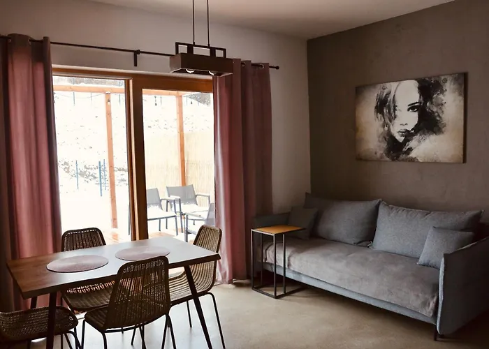 Apartament Pod Wzgorzem Z Sauna, Jacuzzi I Basenem